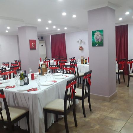 City Hotel Ustʼ-Kamenogorsk Extérieur photo
