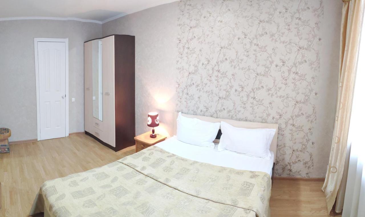 City Hotel Ustʼ-Kamenogorsk Extérieur photo