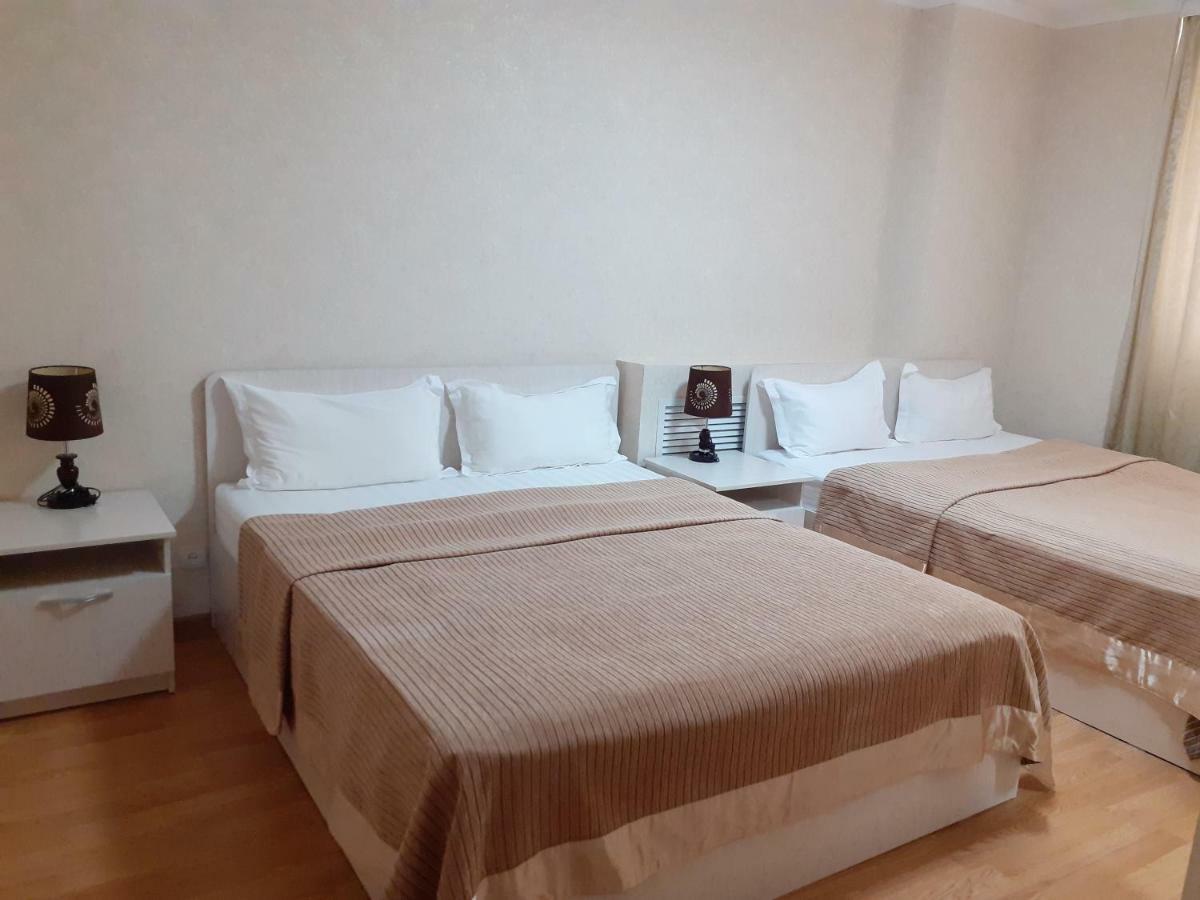 City Hotel Ustʼ-Kamenogorsk Extérieur photo