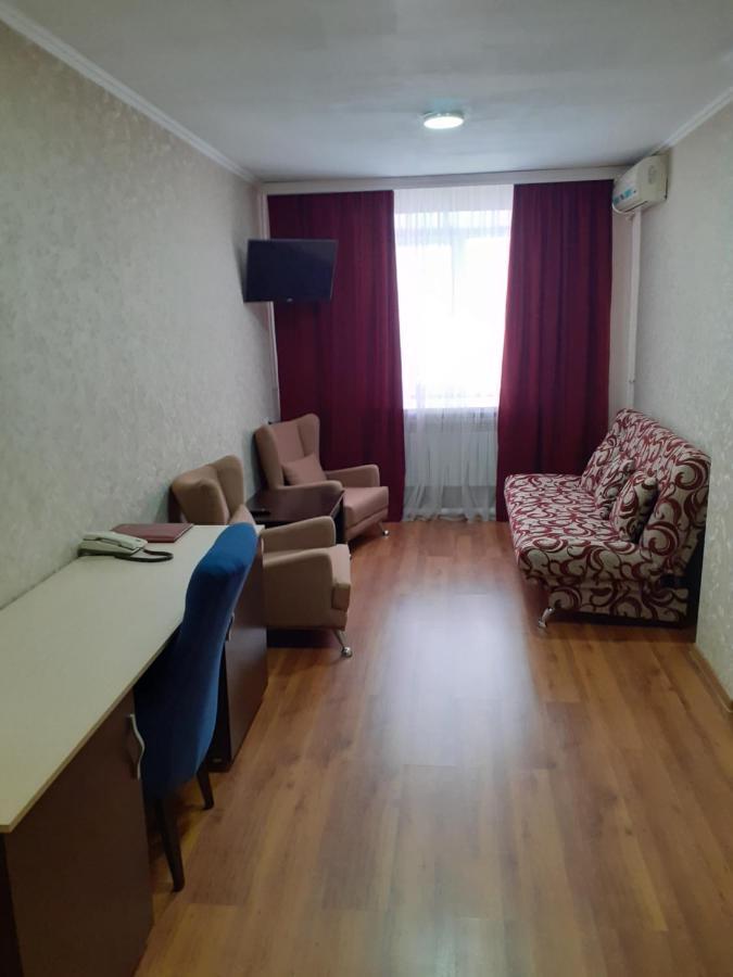 City Hotel Ustʼ-Kamenogorsk Extérieur photo
