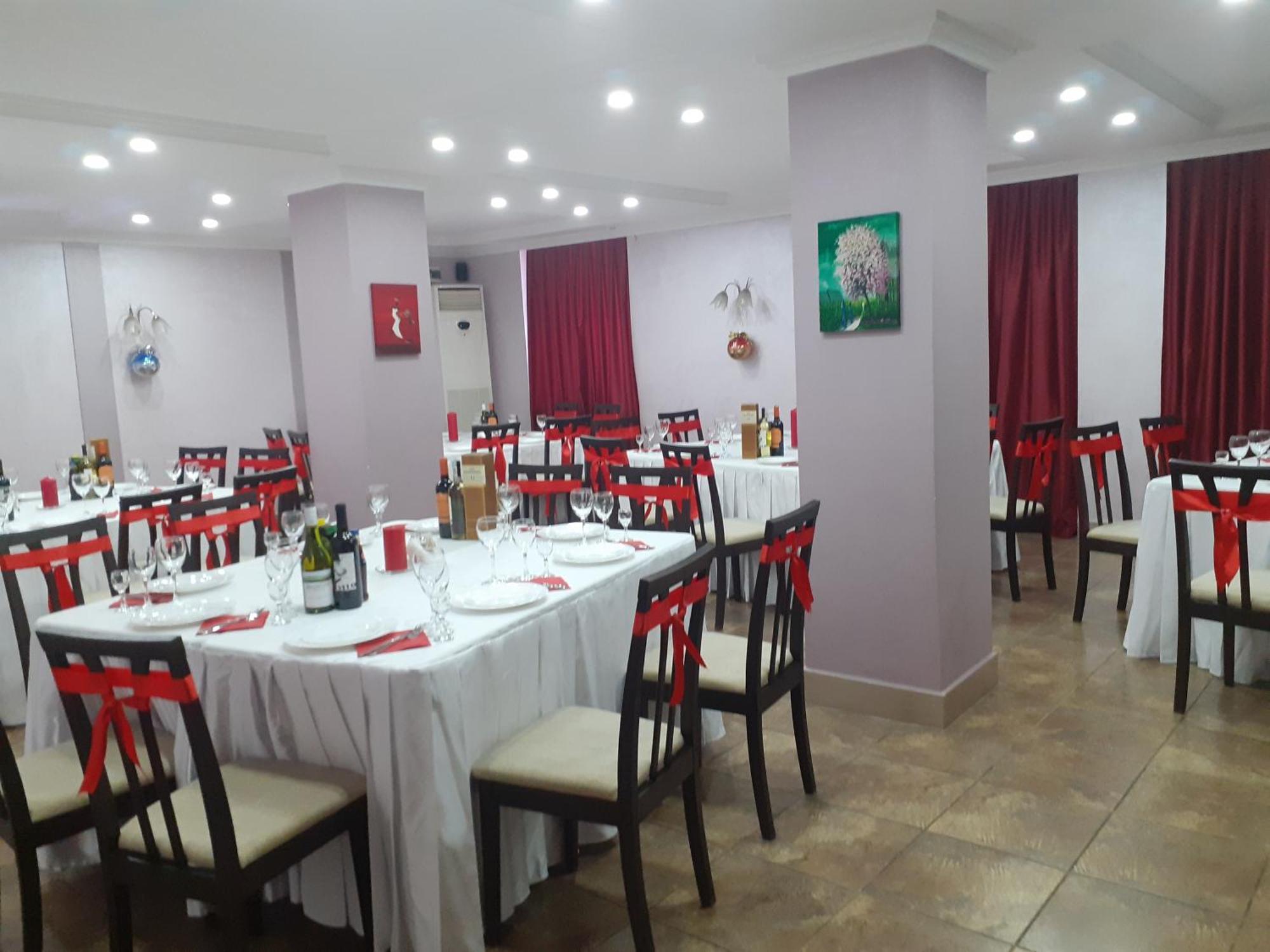 City Hotel Ustʼ-Kamenogorsk Extérieur photo
