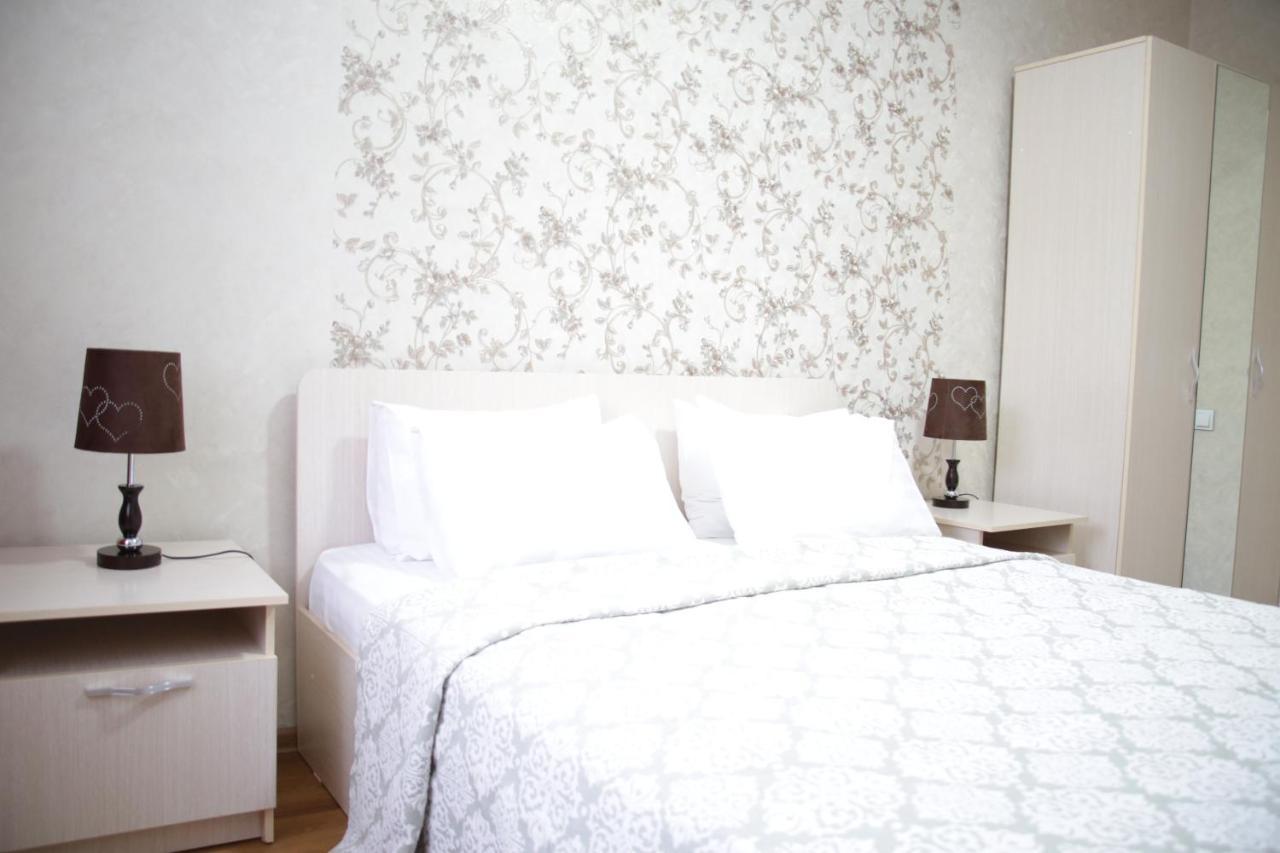 City Hotel Ustʼ-Kamenogorsk Extérieur photo
